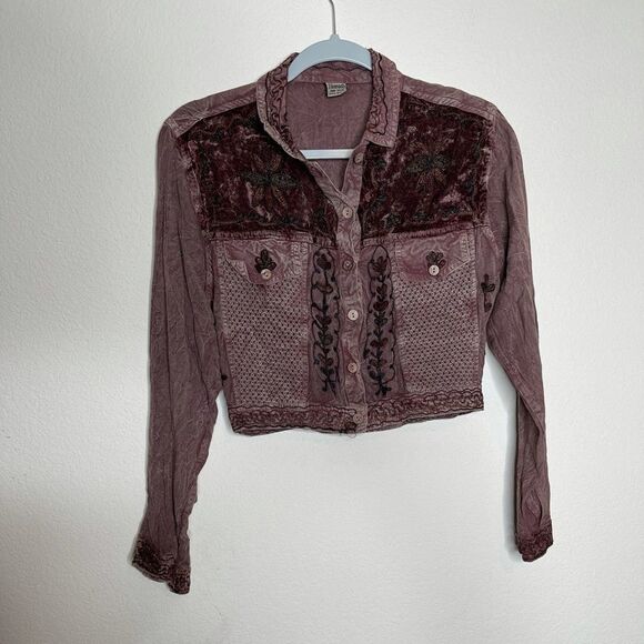 Boho embroidered cropped button up blouse - Picture 1 of 8